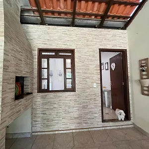 Casa Com Casa de Férias